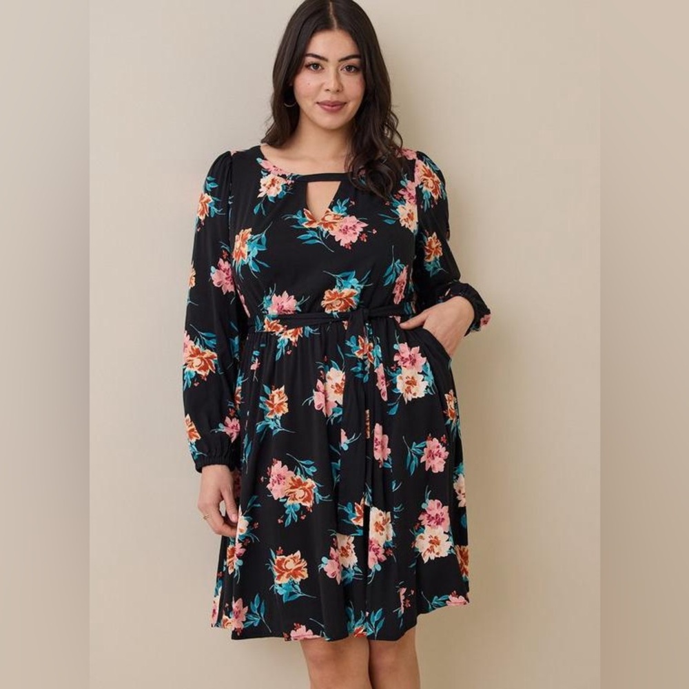 TORRID 3X(22-24) mini stretch challis aline dress